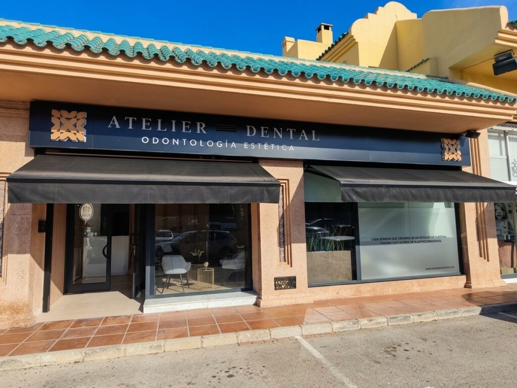 Clinica Dental Alhaurín Fachada